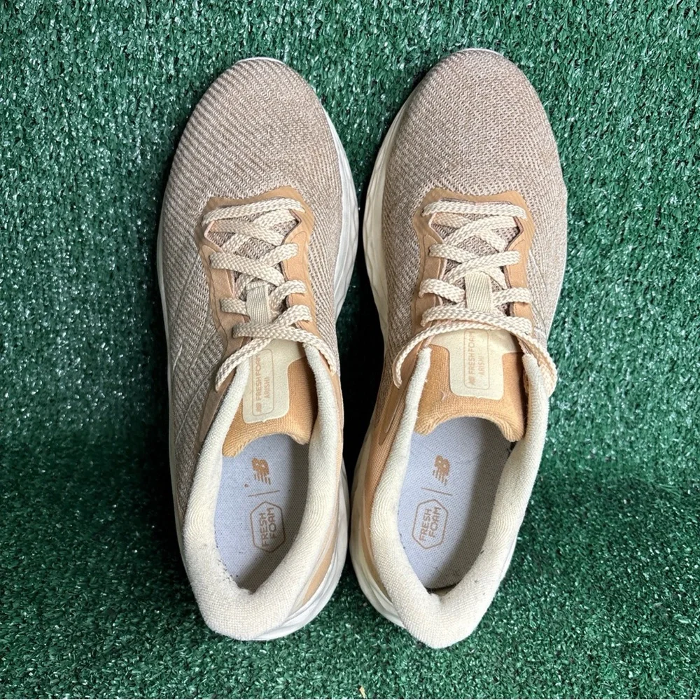 New Balance FF Arishi V4 Beige / Tan Running Shoes‎ Sneakers Mens Size 12 D